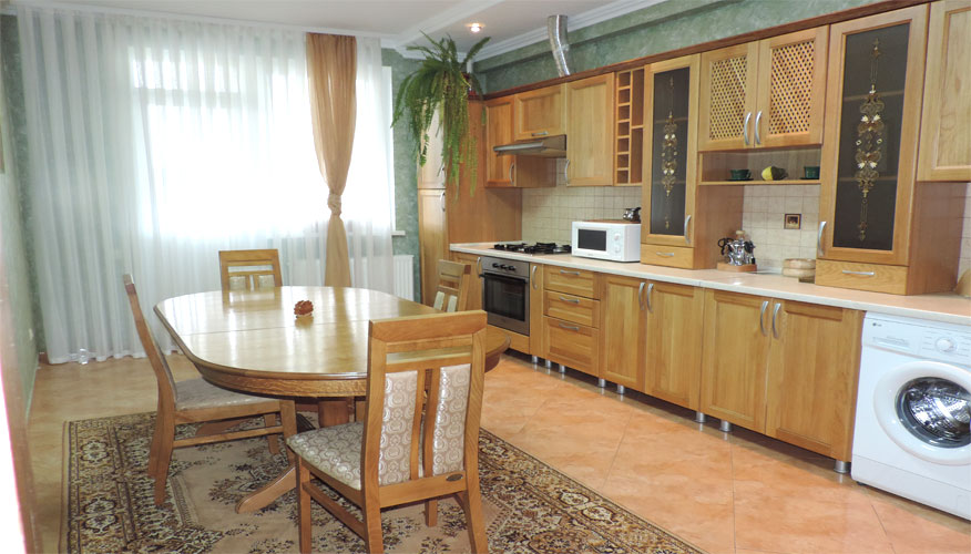 Decebal Studio Apartment est un appartement de 1 chambre à louer à Chisinau, Moldova